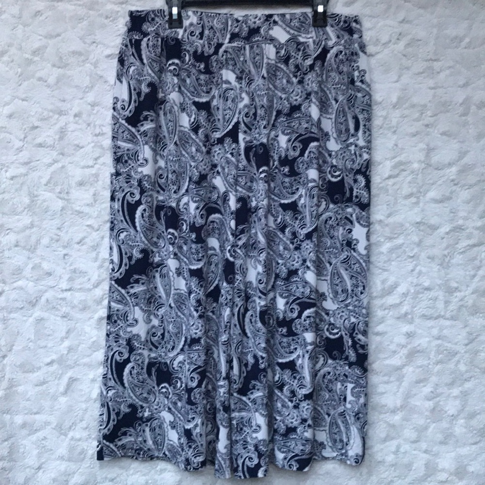 Cato Blue/White Paisley Print wide Crop Pants SzXL